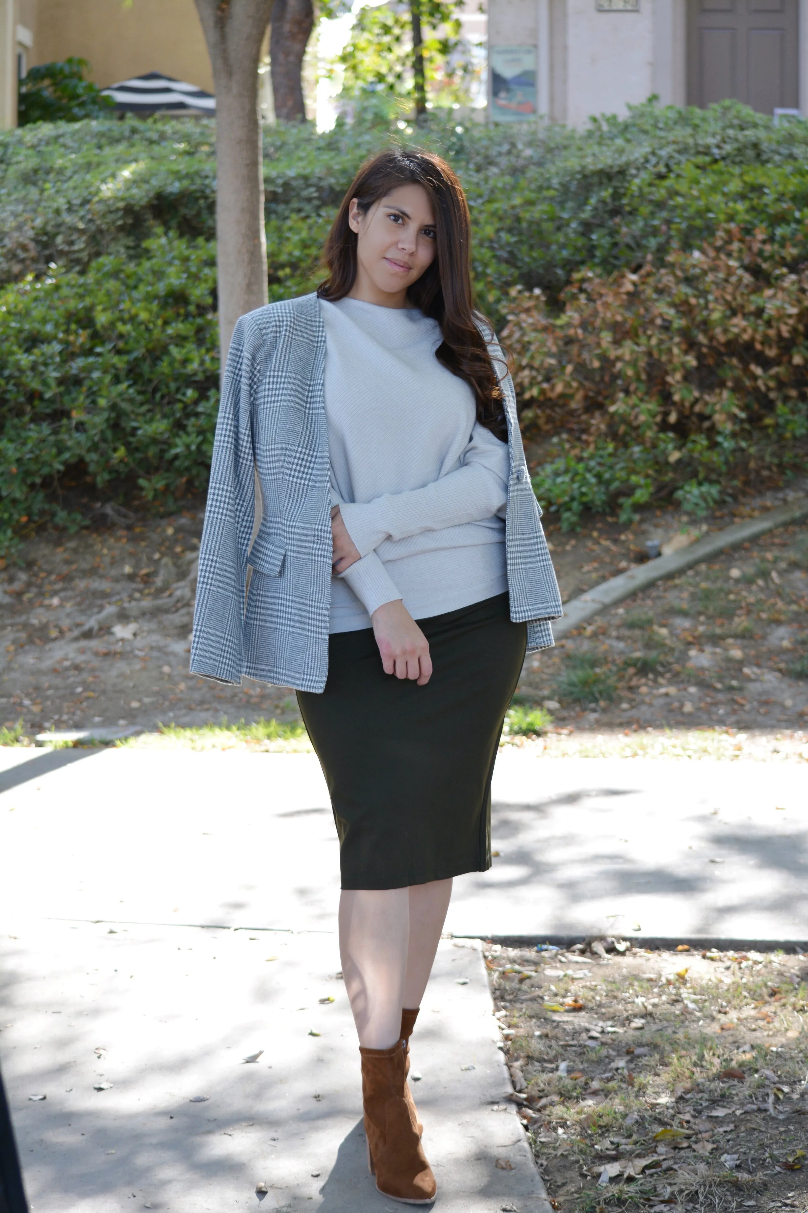 Della Gray Houndstooth Blazer